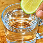 Limón, harina de maíz y miel: ¿qué relación tienen con la salud de la próstata?